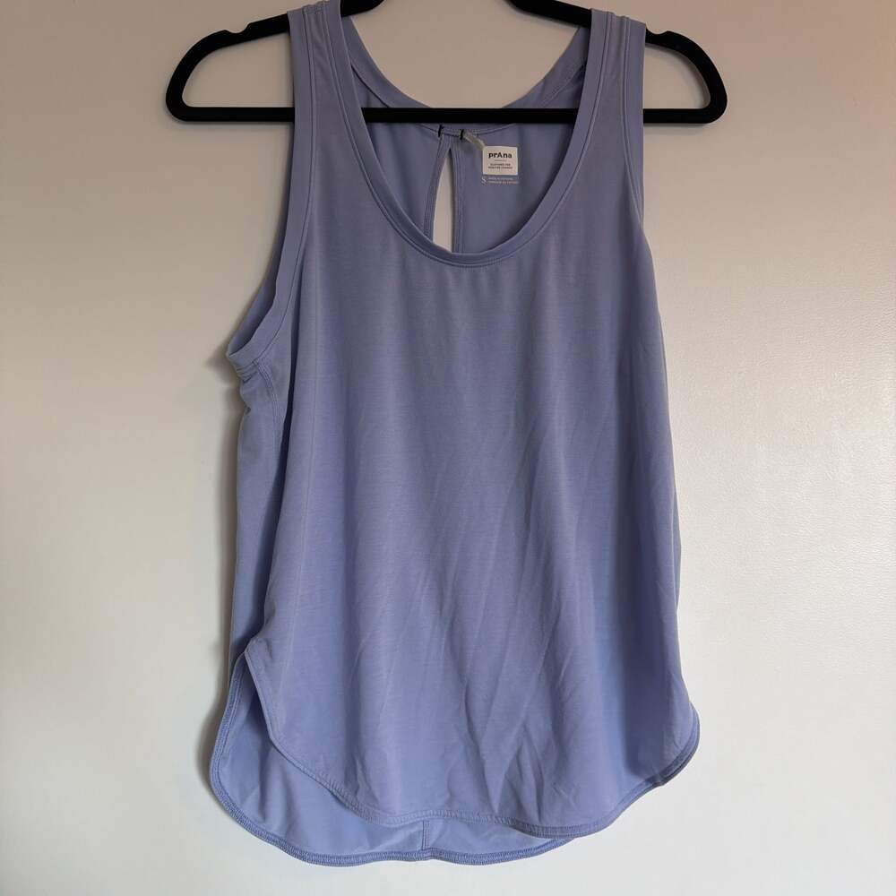 Prana Shirttail Hem Tank Periwinkle Blue Keyhole Back Sleeveless Athleisure